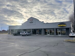 2735 W Court St, Pasco, WA à louer Photo de l’immeuble– Image 2 sur 9