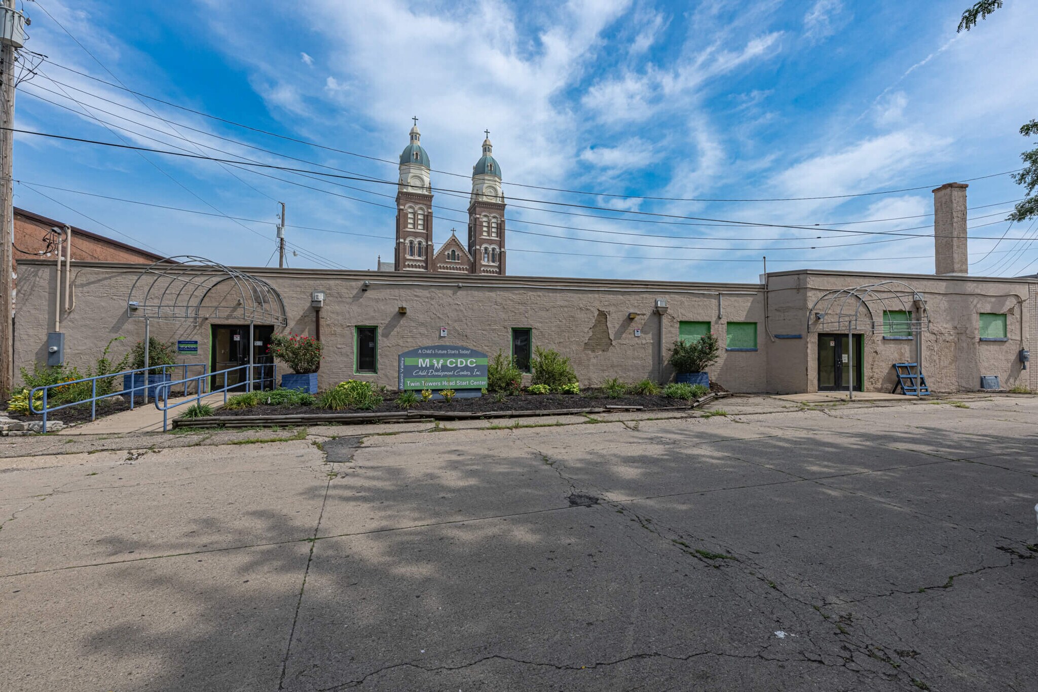 511-517 Steele Ave, Dayton, OH à louer Photo de l’immeuble– Image 1 sur 7