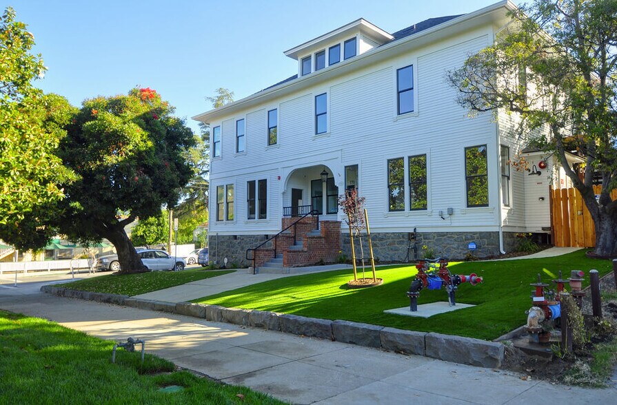 1700 Osos St, San Luis Obispo, CA à vendre - Photo principale – Image 1 sur 46