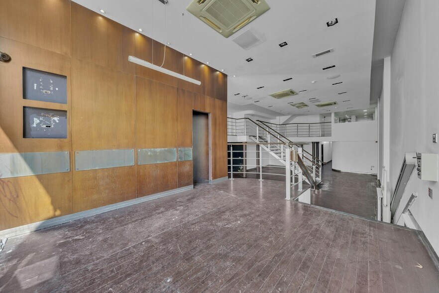 28 Jamestown Rd, Londres à louer - Photo de l’immeuble – Image 3 sur 17