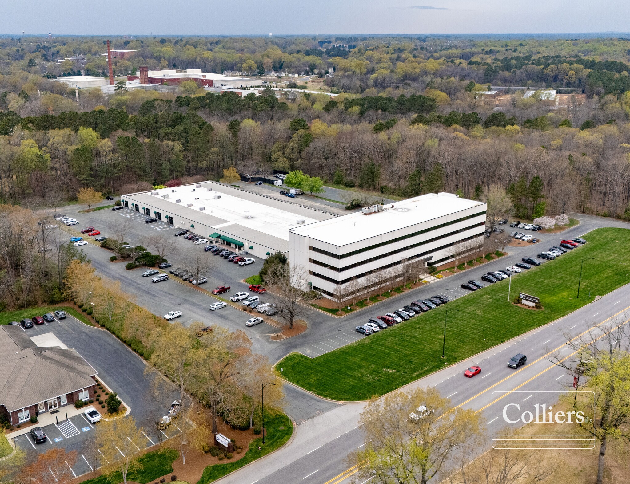 454 S Anderson Rd, Rock Hill, SC à louer Photo principale– Image 1 sur 6