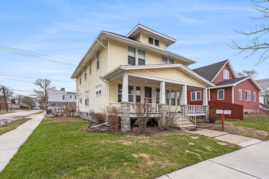 720 Stanton St, Bay City, MI à vendre - Photo de l’immeuble – Image 3 sur 17