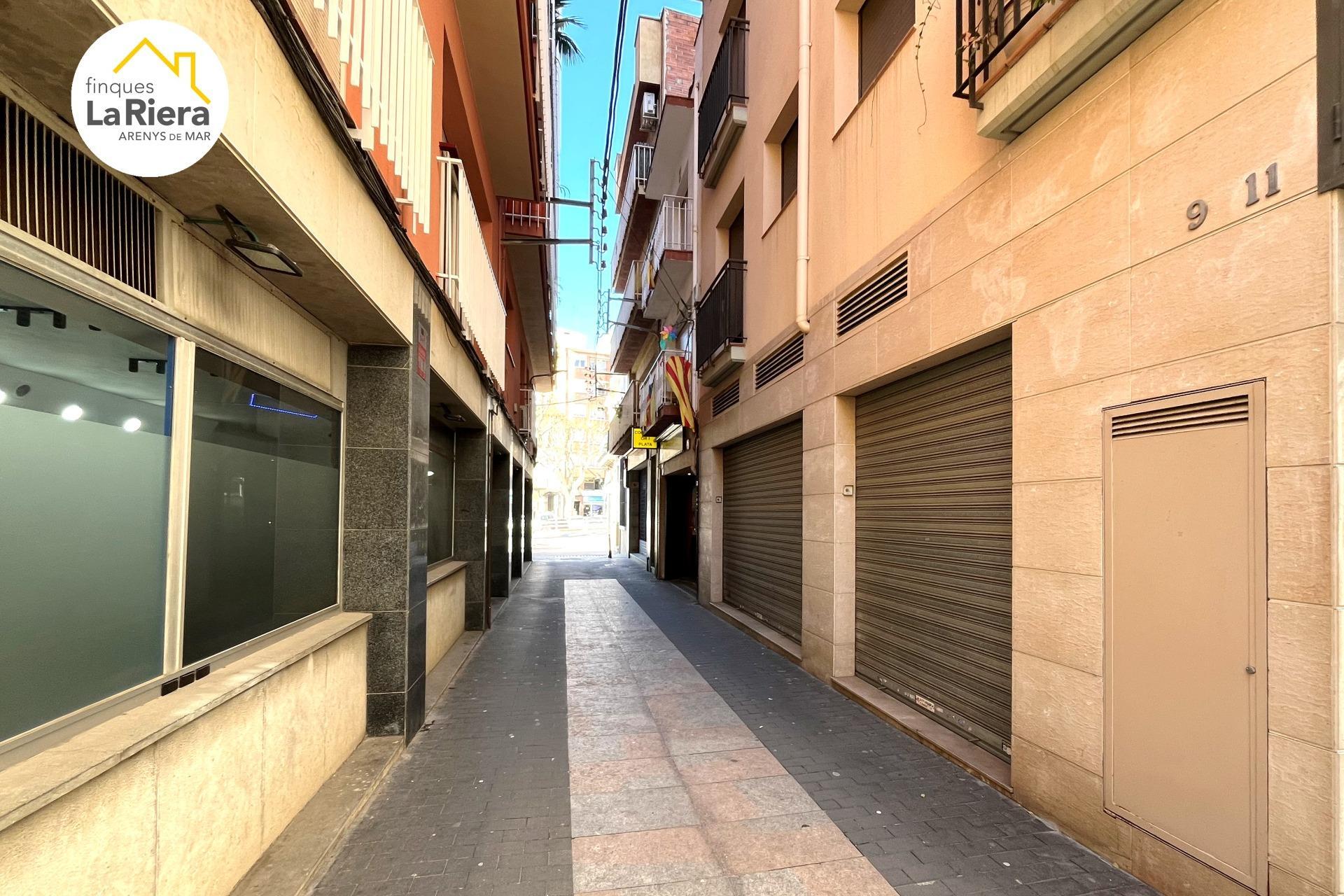 Local commercial dans Arenys de Mar, Barcelona à louer Photo intérieure– Image 1 sur 2