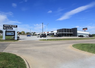 Plus de détails pour 12990-13038 W Center Rd, Omaha, NE - Local commercial à louer