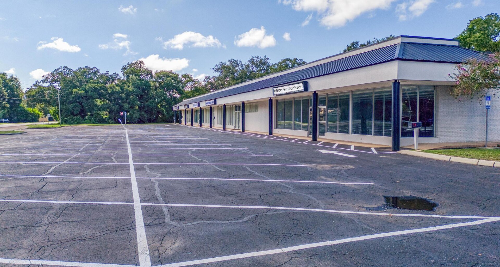 6508-6516 W Jackson St, Pensacola, FL à louer Photo principale– Image 1 sur 12