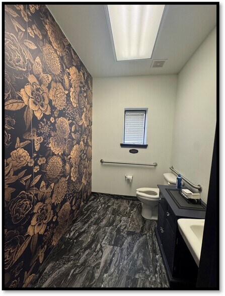 215 W 6th St, Ferris, TX à vendre - Photo de l’immeuble – Image 3 sur 6