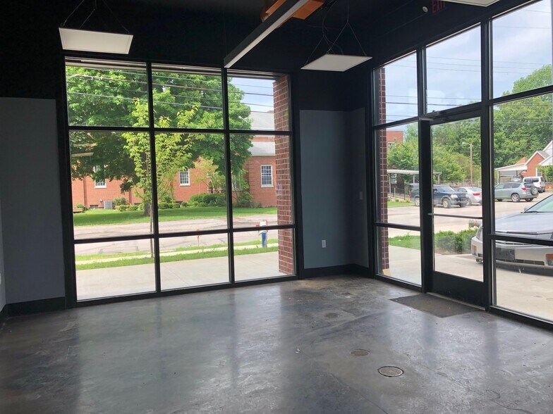 1001-1021 N Limestone St, Lexington, KY à louer - Photo de l’immeuble – Image 2 sur 13