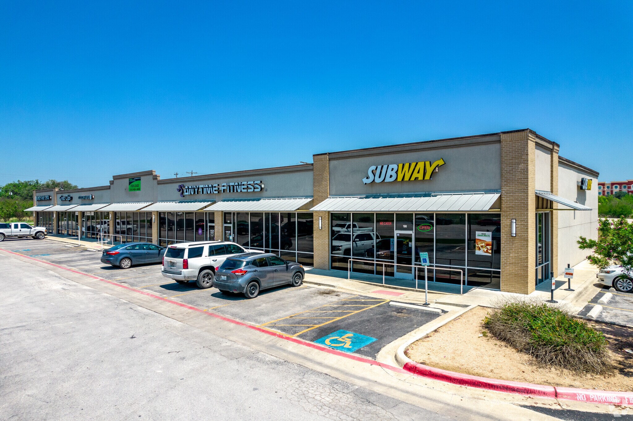 131 Business Park Dr, Kenedy, TX à louer Photo de l’immeuble– Image 1 sur 12