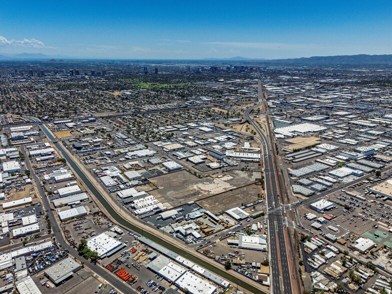 2956 W Osborn Rd, Phoenix, AZ à vendre - Photo de l’immeuble – Image 3 sur 6