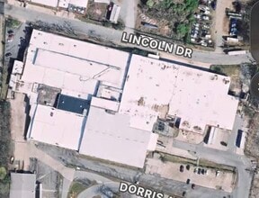1327 Lincoln Dr, High Point, NC à louer Aérien– Image 2 sur 3