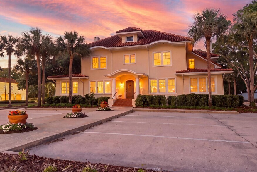 431 E New York Ave, Deland, FL à vendre - Photo de l’immeuble – Image 2 sur 31