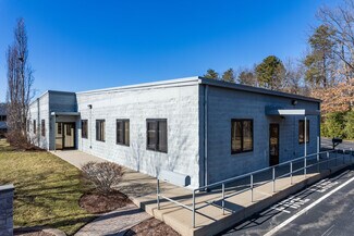 Plus de détails pour 1296 Park East Dr, Woonsocket, RI - Bureau/Local commercial à louer