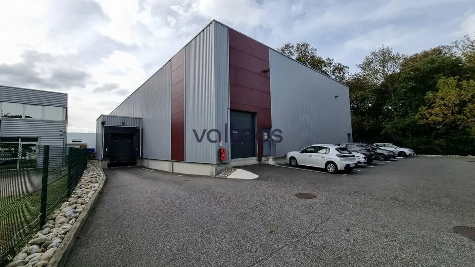 Local d’activités dans Quint-Fonsegrives à louer - Photo de l’immeuble – Image 1 sur 5