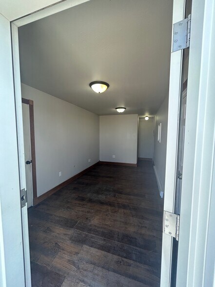 909 Dally Ridge Rd, Laramie, WY à louer - Photo de l’immeuble – Image 2 sur 9