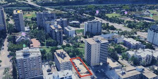 Plus de détails pour 9822 - 9824 - 105 Street Northwest St, Edmonton, AB - Terrain à vendre