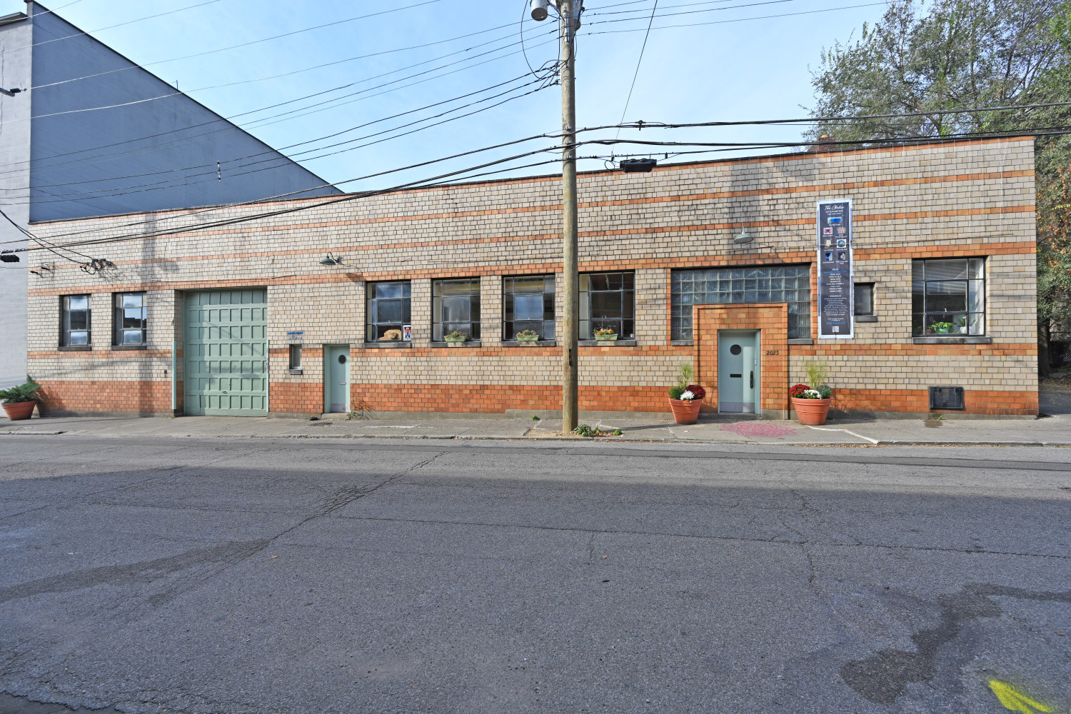 2025 Dunlap St, Cincinnati, OH à vendre Photo principale– Image 1 sur 74