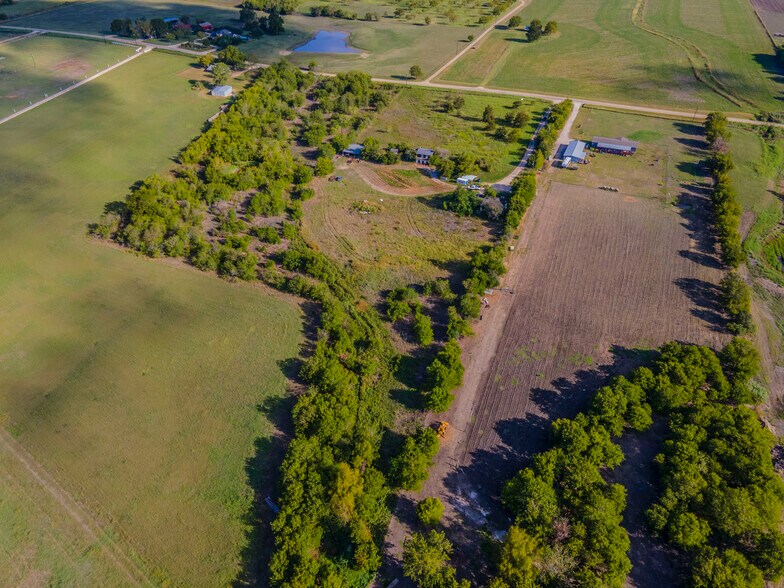 4580 County road 404, Taylor, TX à vendre - Photo de l’immeuble – Image 2 sur 26