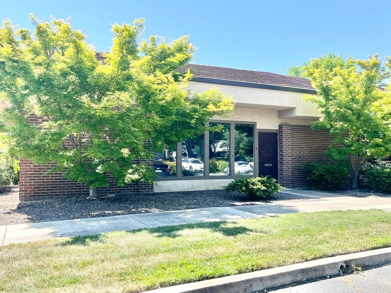 5301 Madison Ave, Sacramento, CA à louer - Photo de l’immeuble – Image 3 sur 26