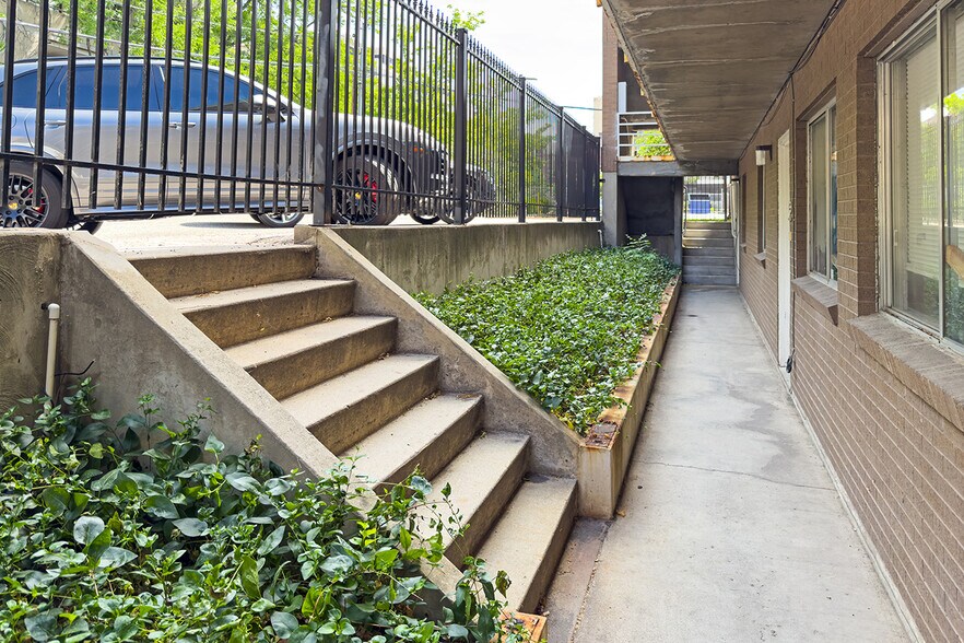 43 S 400, Salt Lake City, UT à vendre - Photo de l’immeuble – Image 2 sur 6