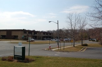 Plus de détails pour 612 Corporate Way, Valley Cottage, NY - Industriel/Logistique à louer