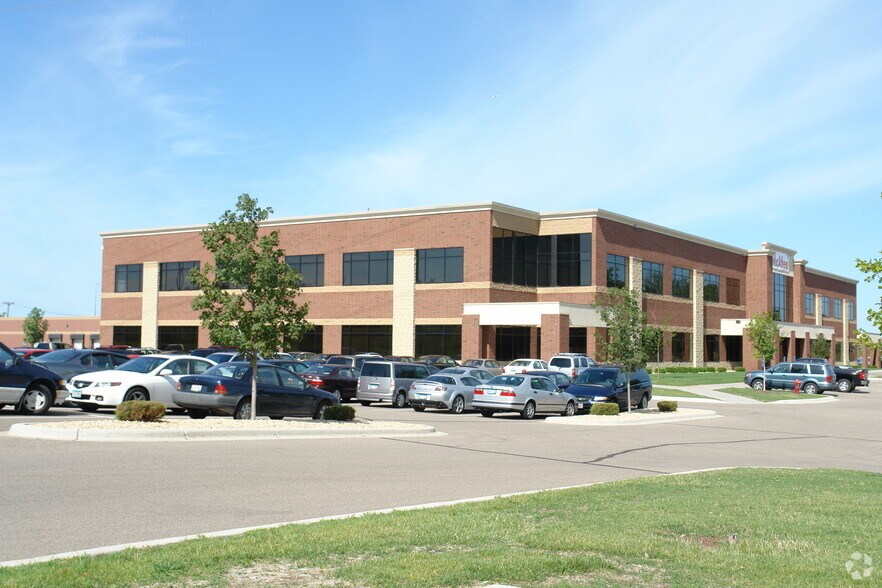 2340 Energy Park Dr, Saint Paul, MN à louer - Photo de l’immeuble – Image 3 sur 4