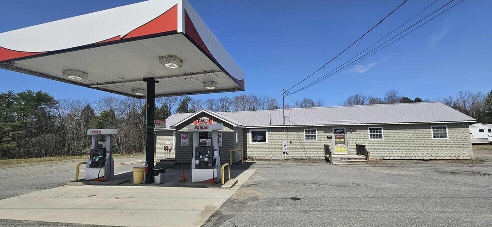 416 Canaan Rd, Skowhegan, ME à vendre - Photo de l’immeuble – Image 2 sur 7