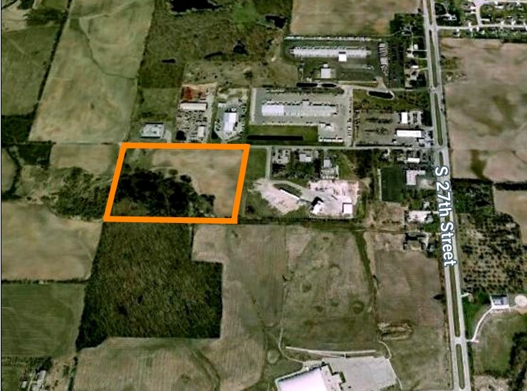 3151 W Elm Rd, Franklin, WI à vendre - Photo principale – Image 1 sur 2