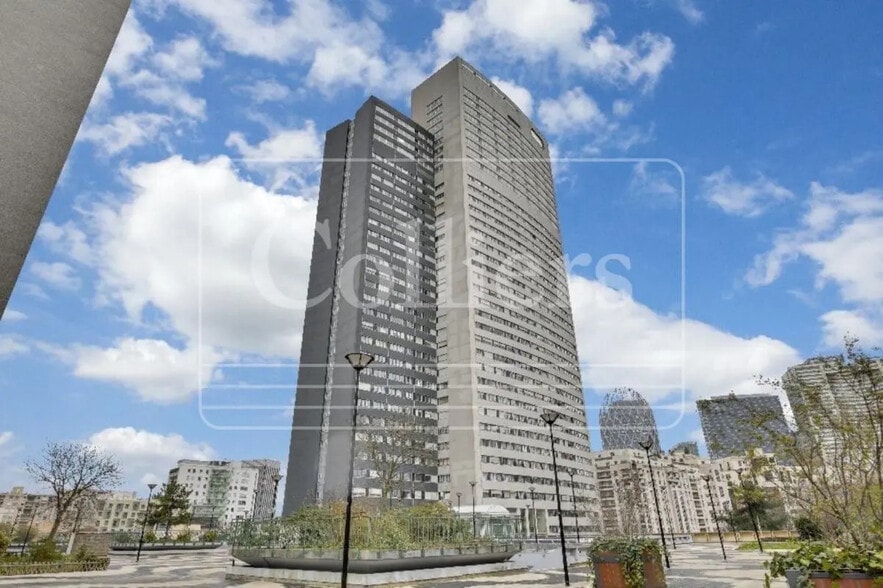 20 Ter Rue De Bezons, Courbevoie à louer - Photo de l’immeuble – Image 2 sur 18