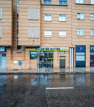 Plus de détails pour Local commercial à louer