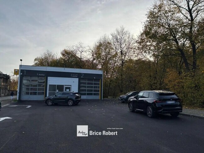 Plus de détails pour 27 Avenue De L'aqueduc, Sainte-Foy-lès-Lyon - Local d'activités à louer