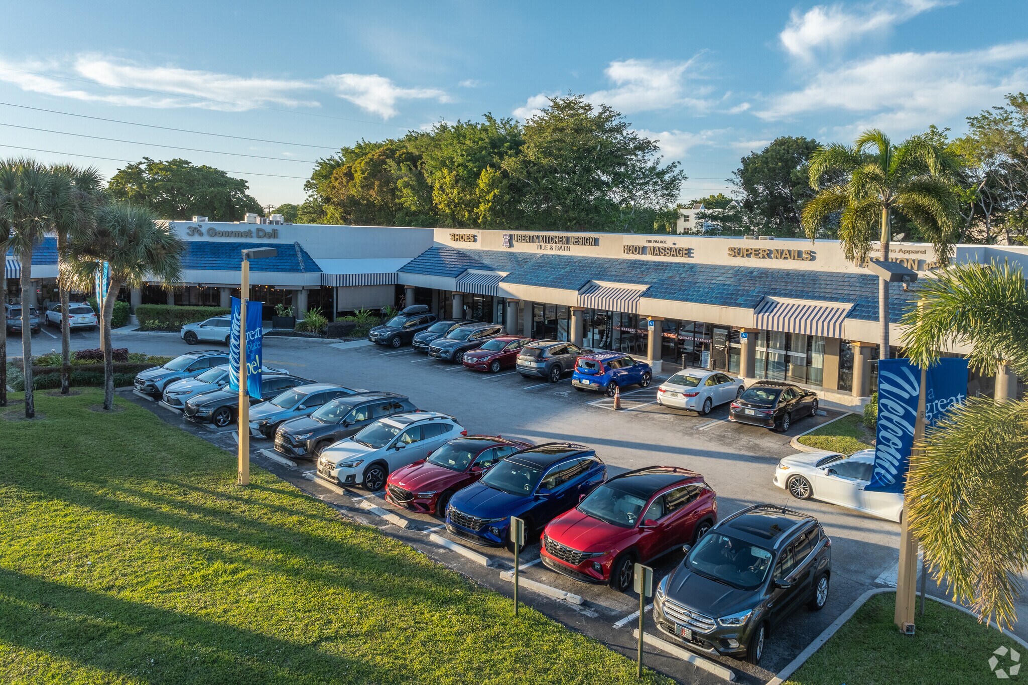 5859 W Atlantic Ave, Delray Beach, FL à louer Photo principale– Image 1 sur 13