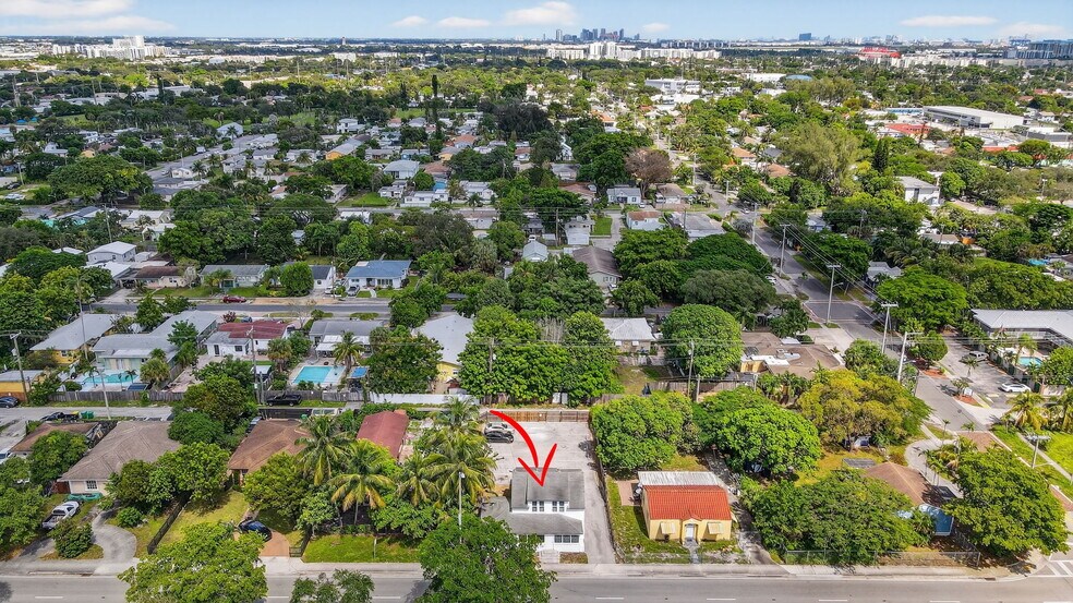 220 SW 16th St, Dania Beach, FL à louer - Photo de l’immeuble – Image 3 sur 21