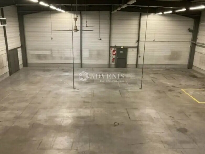 Local d’activités dans Mitry-Mory à louer - Photo intérieure – Image 3 sur 8