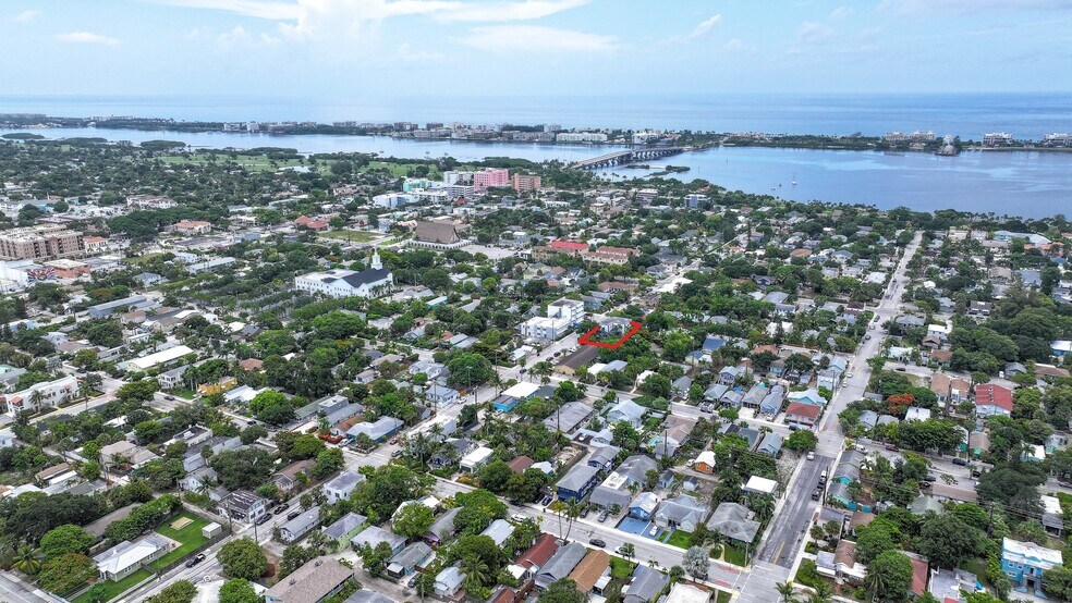 Downtown Lake Worth Beach Portfolio portefeuille de 4 biens à vendre sur LoopNet.fr - Photo de l’immeuble – Image 2 sur 40