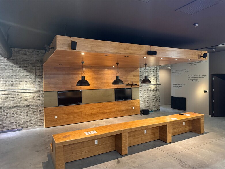 2102 W Platt St, Tampa, FL à vendre - Photo intérieure – Image 1 sur 1