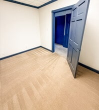 201 E Camperdown Way, Greenville, SC à louer Photo intérieure– Image 2 sur 2