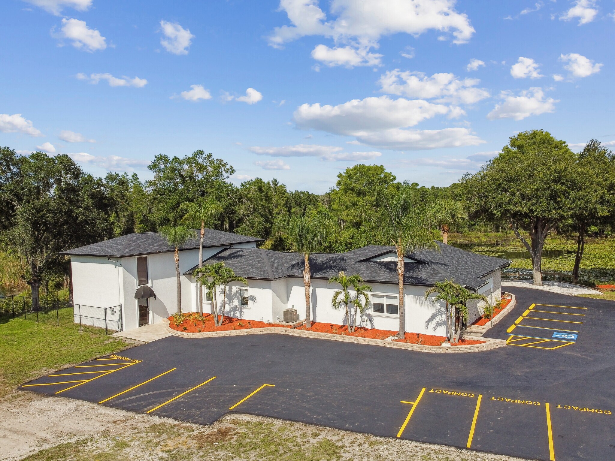 21859 Sr-54, Lutz, FL à louer Photo de l’immeuble– Image 1 sur 50