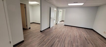 4889 Sinclair Rd, Columbus, OH à louer Photo intérieure– Image 1 sur 8