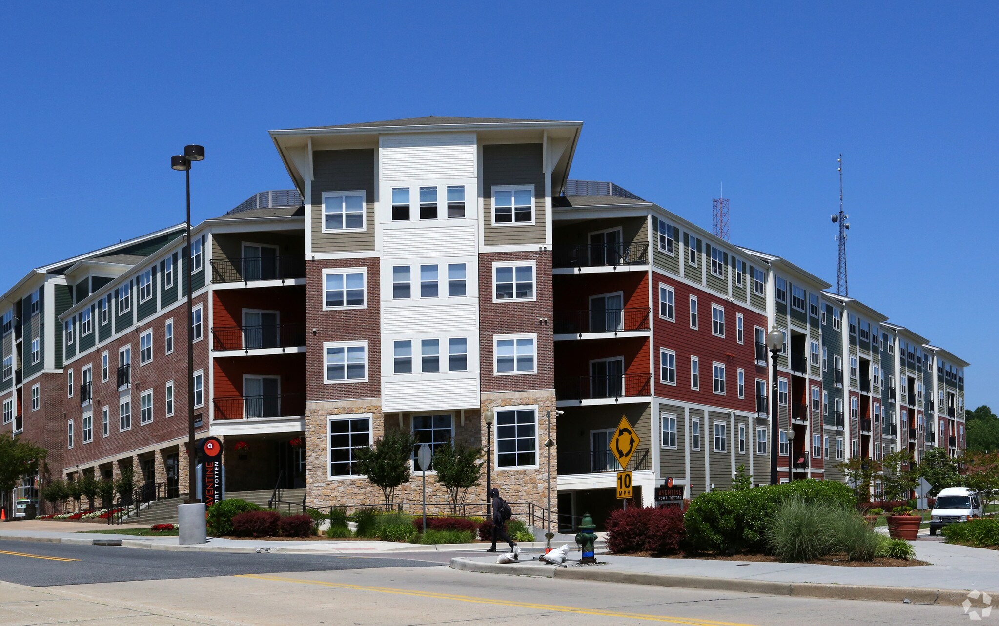 5210 3rd St NE, Washington, DC à louer Photo principale– Image 1 sur 65