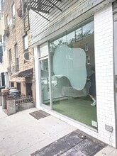 557 Lorimer St, Brooklyn, NY à louer Photo intérieure– Image 1 sur 3