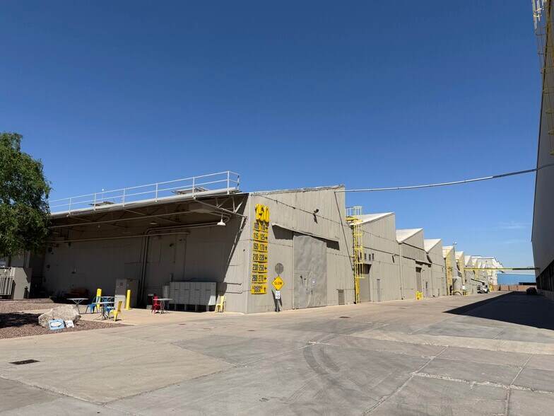 1300 S Litchfield Rd, Goodyear, AZ à louer - Photo de l’immeuble – Image 3 sur 7