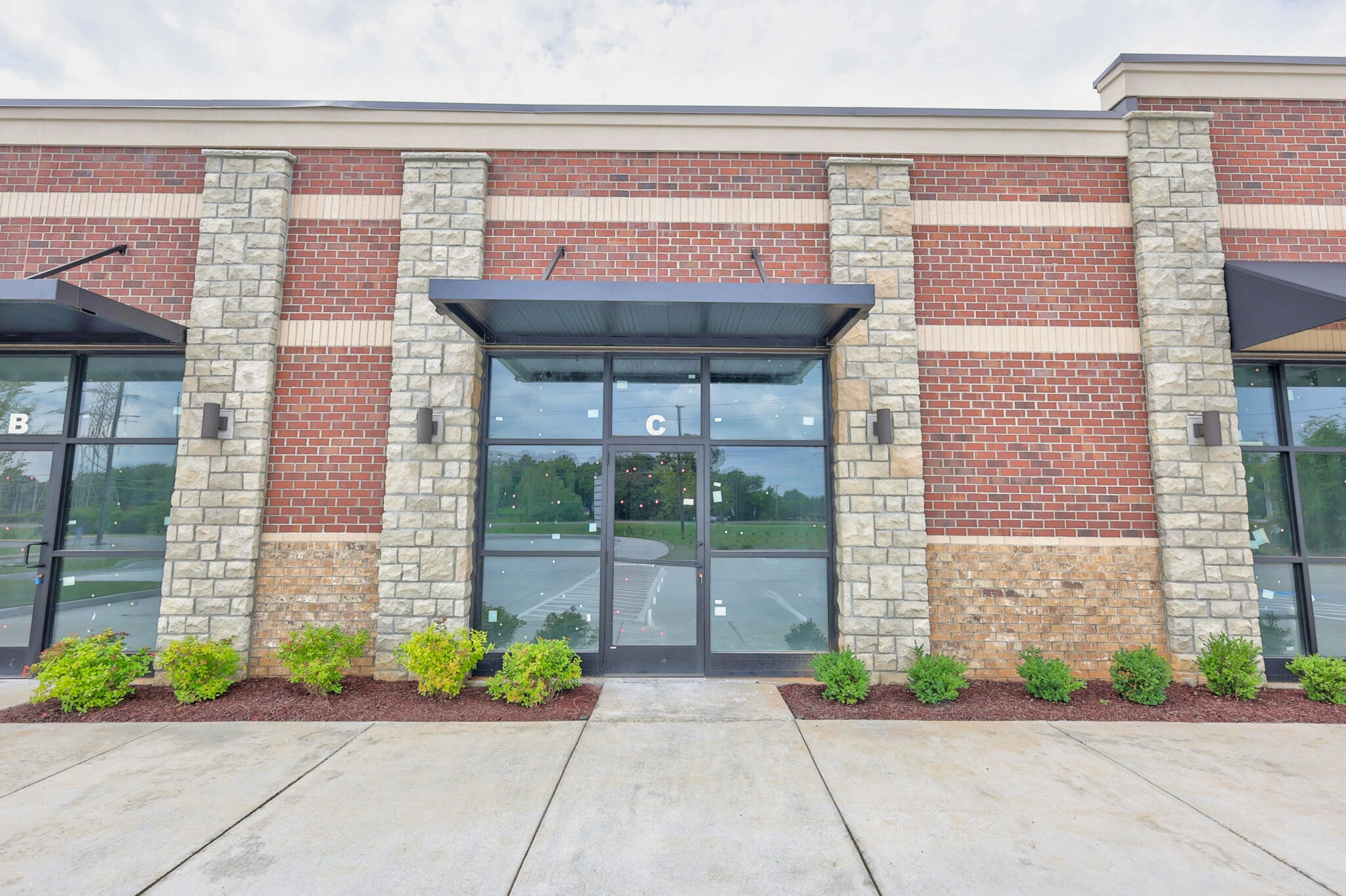2216 Dr Martin Luther King Blvd, Murfreesboro, TN à louer Photo de l’immeuble– Image 1 sur 3