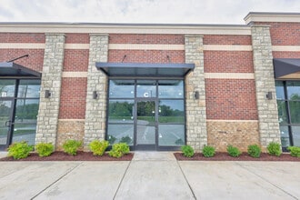 2216 Dr Martin Luther King Blvd, Murfreesboro, TN à louer Photo de l’immeuble– Image 1 sur 3