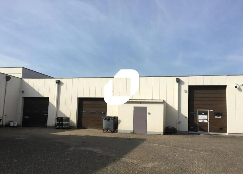 1 Rue Evariste Galois, Eckbolsheim à louer - Photo de l’immeuble – Image 2 sur 20