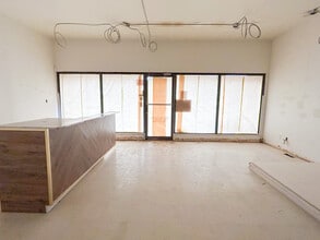 4002 118 Av NW, Edmonton, AB à louer Photo intérieure– Image 2 sur 6