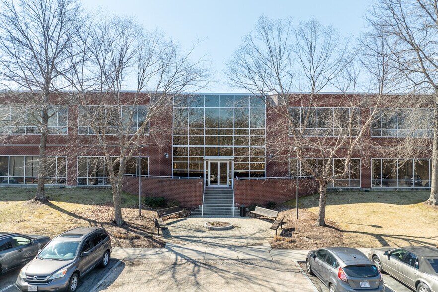 35 New England Business Center Dr, Andover, MA à louer - Photo de l’immeuble – Image 1 sur 18