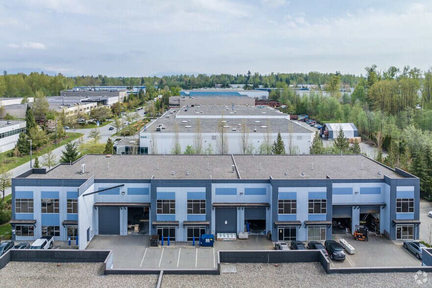 27272 Gloucester Way, Langley Twp, BC à vendre - Photo de l’immeuble – Image 2 sur 5