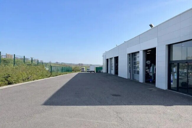 Plus de détails pour Bureau à vendre