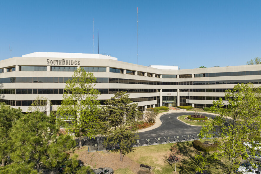 2000-2100 SouthBridge Pky, Birmingham, AL à louer - Photo de l’immeuble – Image 3 sur 9