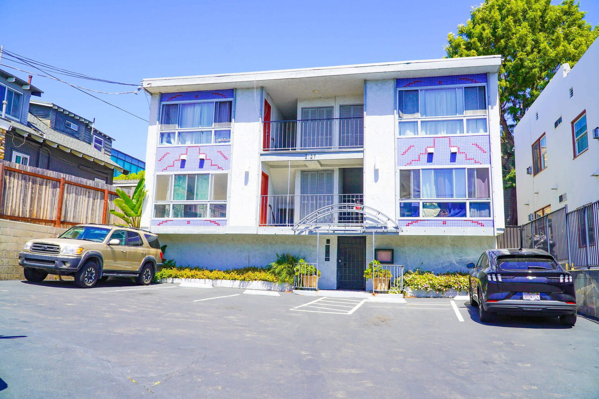 2127 Front St, San Diego, CA à vendre Photo de l’immeuble– Image 1 sur 9